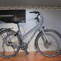 Trek L 500 8 versnellingen met Hydraulische schijfremmen en Naafdynamo